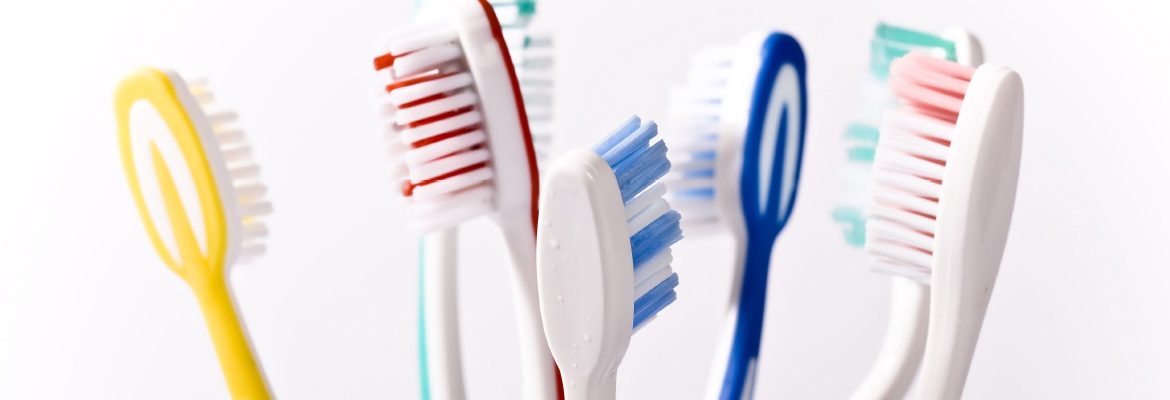 toothbrush-bristle-by-dr-raymond-lim